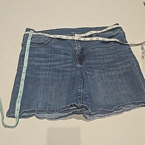 Seven7 denim 5 pocket jeans shorts - Picture 7 of 8